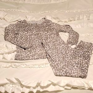 EUC Women's Cheetah Lounge Set